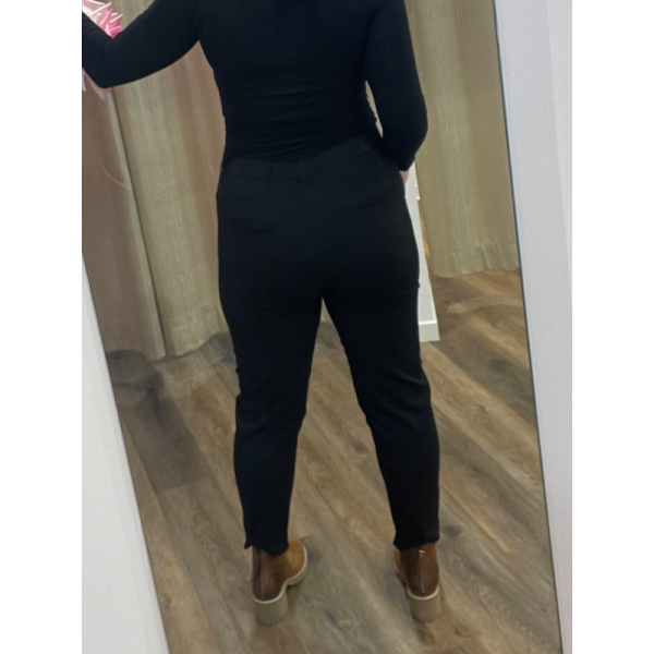 PANTALON DANTA B.YOUNG