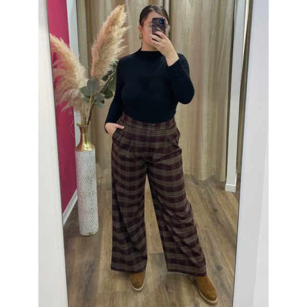 Pantalon large à carreaux bordeaux et ocre See U Soon.